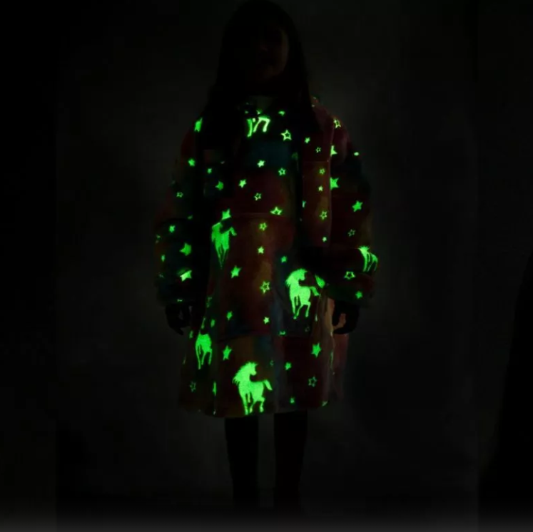 Glow In The Dark Hoodie – Pătură cu Glugă pentru copii, Moale și Călduroasă